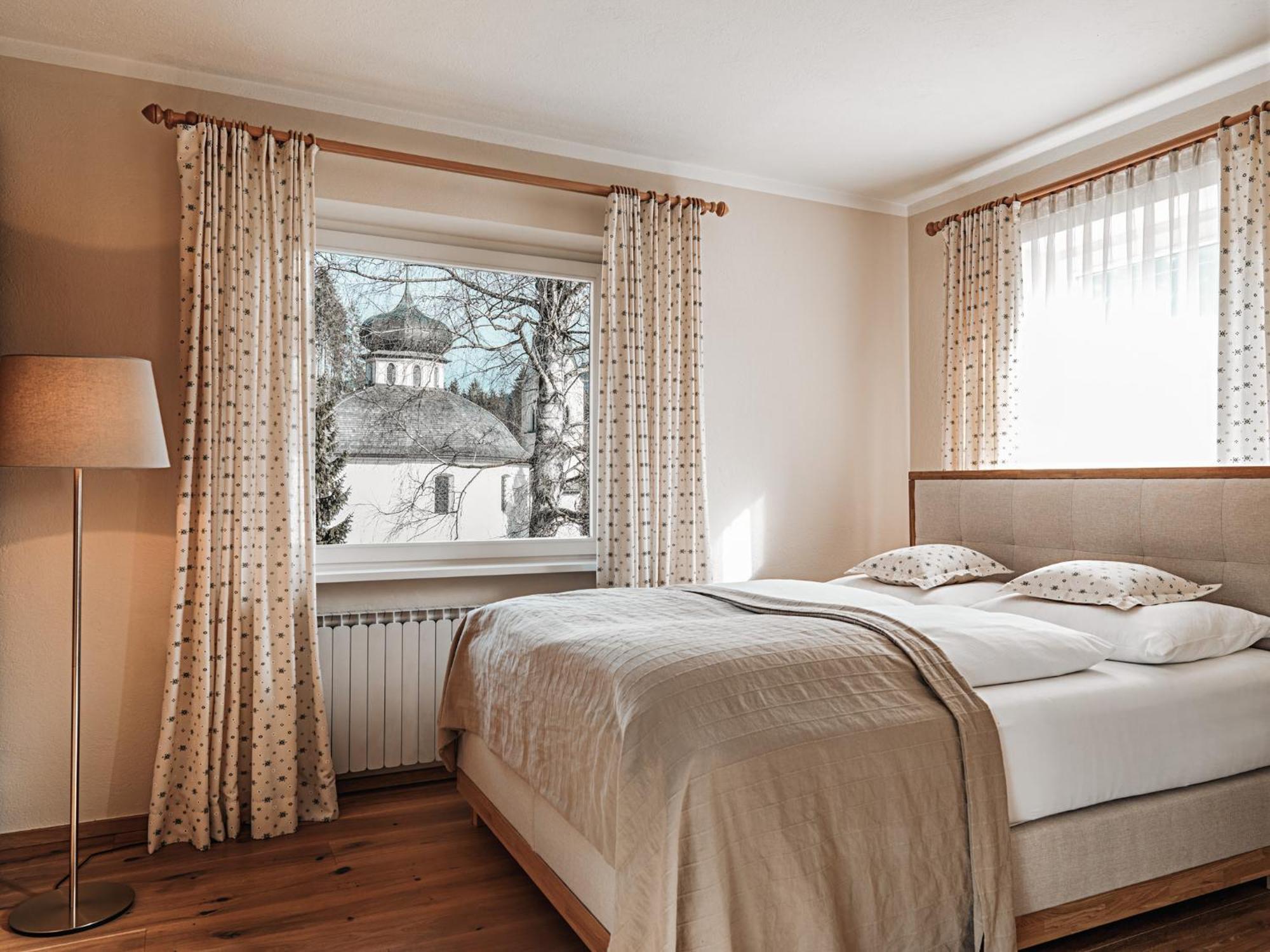 Aster Boutique Hotel & Chalets Fuegenberg Quarto foto