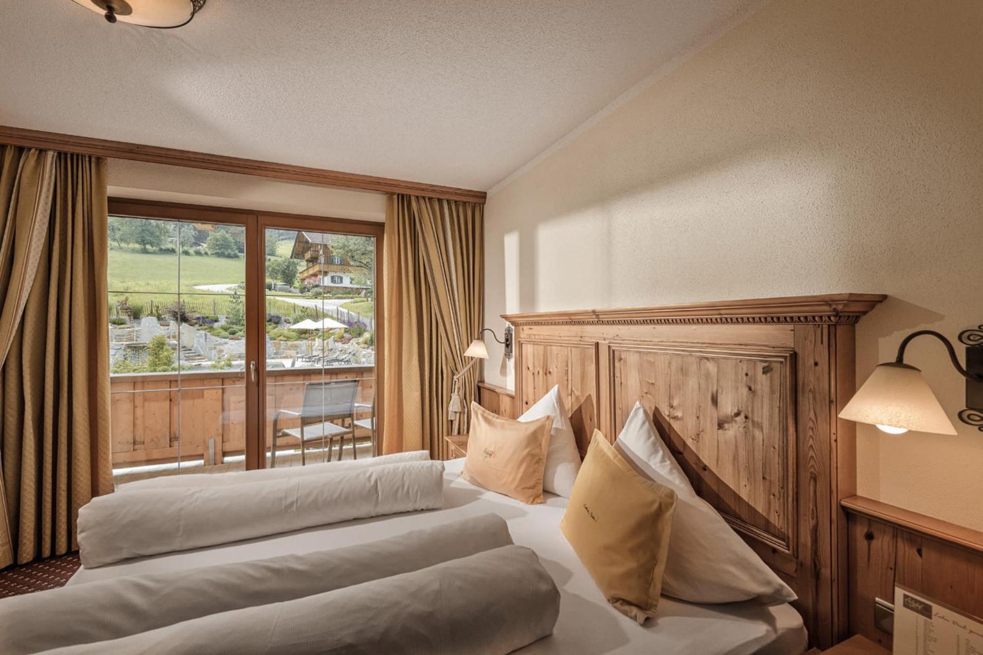 Aster Boutique Hotel & Chalets Fuegenberg Exterior foto