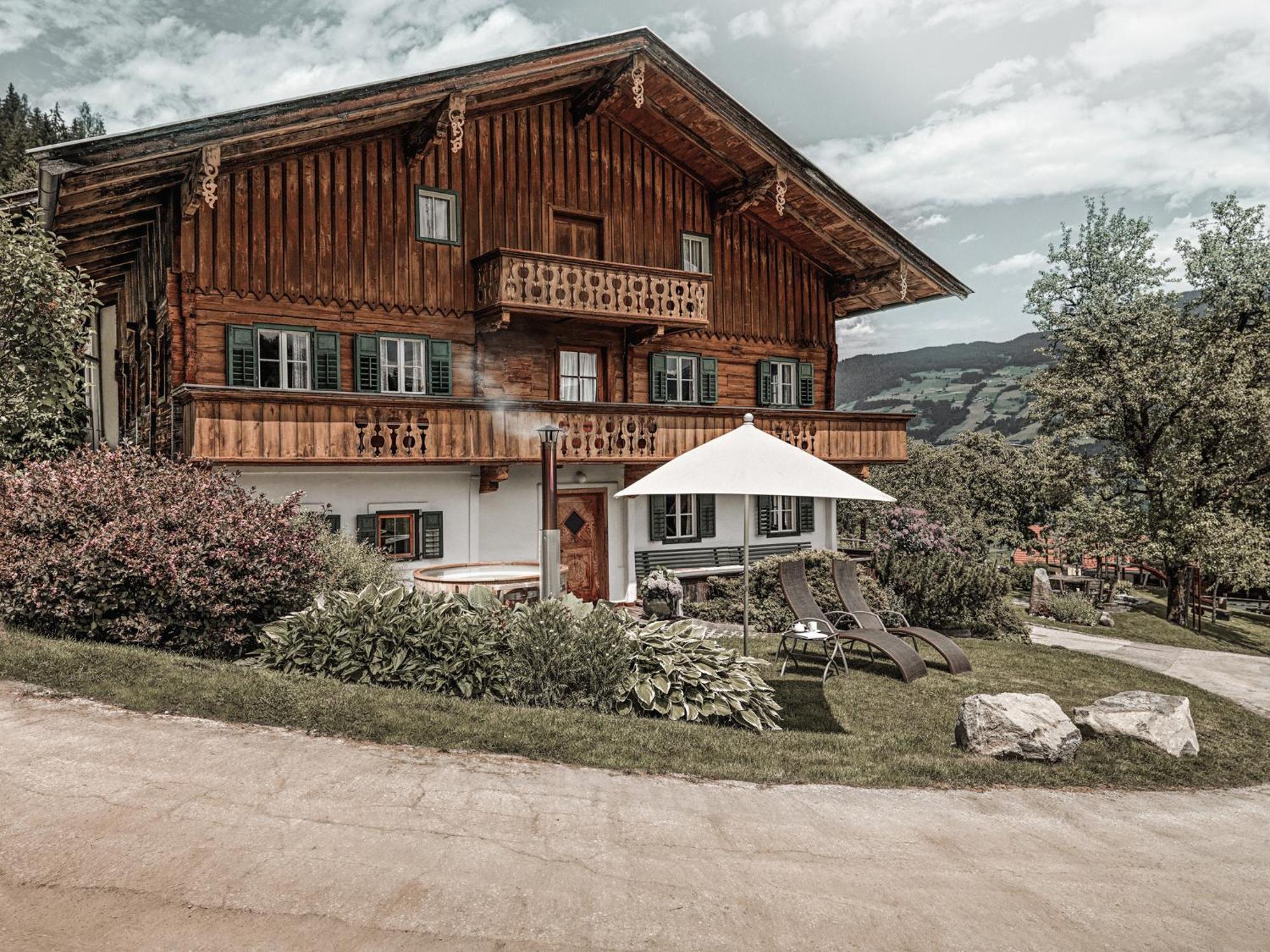 Aster Boutique Hotel & Chalets Fuegenberg Quarto foto